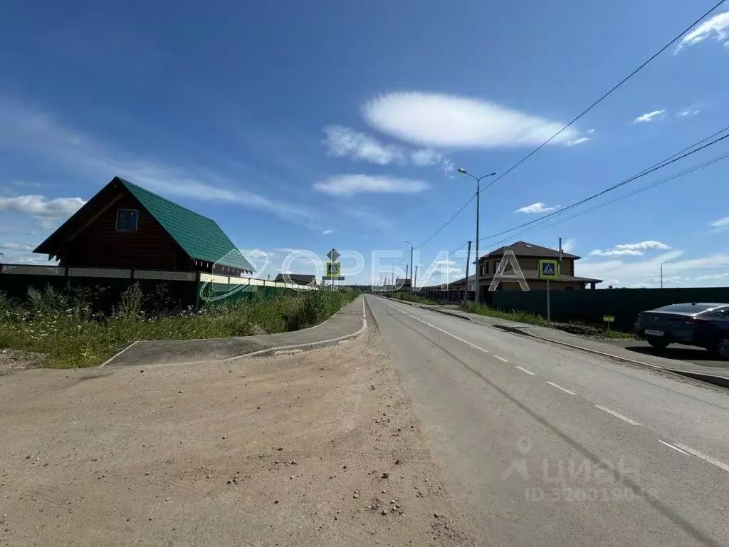 Участок в Тюменская область, Тюменский район, д. Ушакова ул. ... - Фото 1