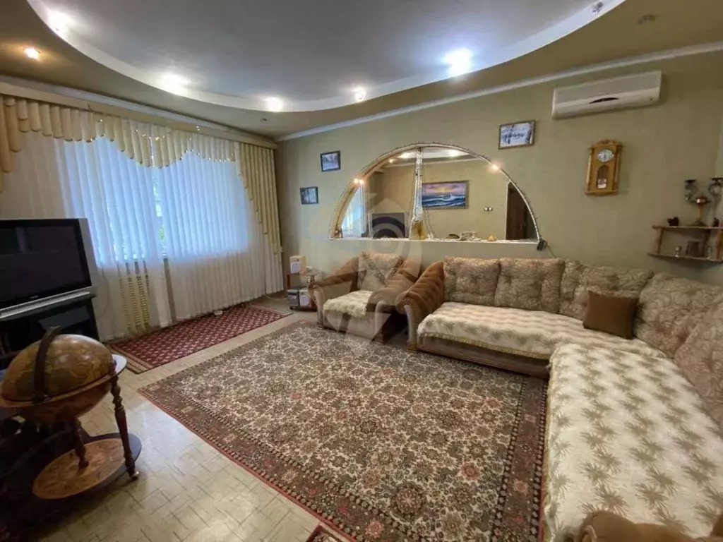 Коттедж в Белгородская область, Старый Оскол Снежная ул. (200 м) - Фото 1