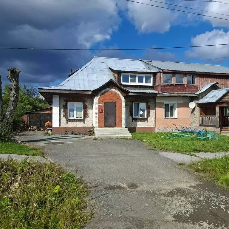 Дом в Свердловская область, Шаля пгт ул. Энгельса (103 м) - Фото 1