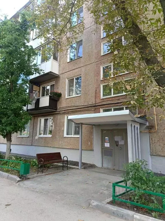 4-к кв. Саратовская область, Саратов ул. Имени В.М. Азина, 17А (58.7 ... - Фото 0