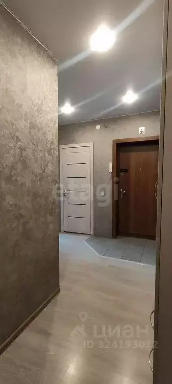 2-к кв. Красноярский край, Красноярск ул. Молокова, 8 (60.1 м) - Фото 1