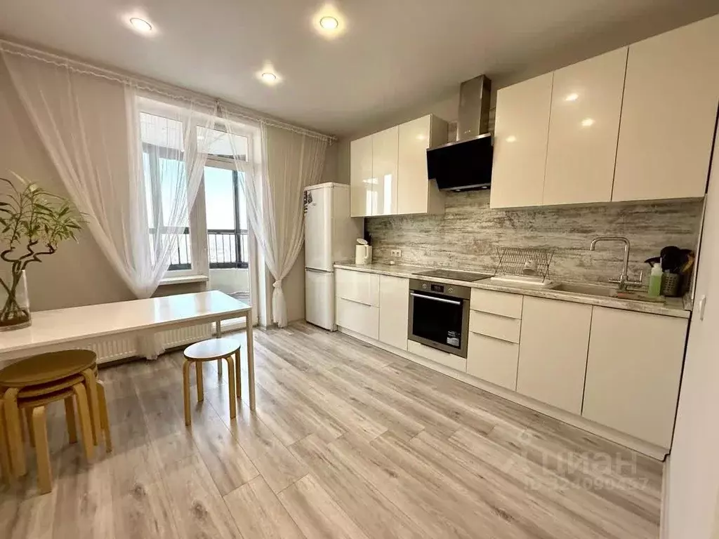 2-к кв. Татарстан, Казань ул. Комиссара Габишева, 45 (60.2 м) - Фото 1