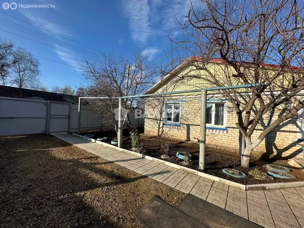 Дом в Зоркинское муниципальное образование, село Михайловка, Советская ... - Фото 2