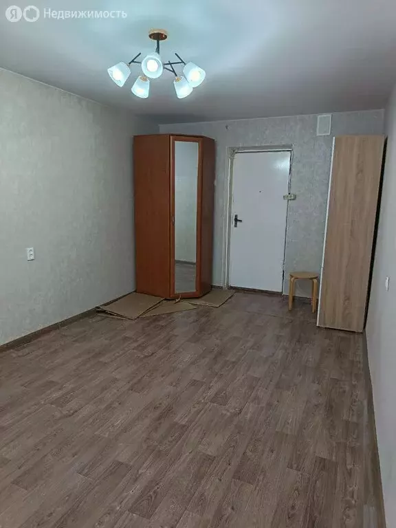 2к в 20-комнатной квартире (16.9 м) - Фото 2