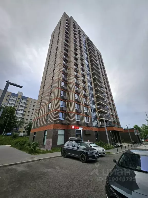 3-к кв. Москва ул. Каховка, 23к5 (75.4 м) - Фото 0