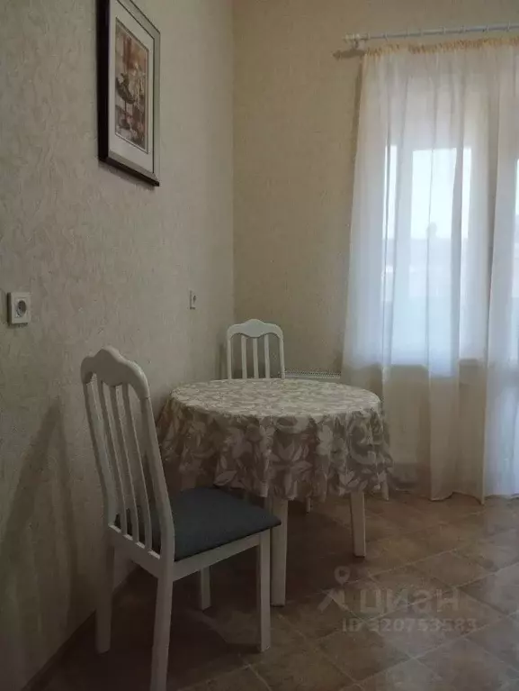 1-к кв. Крым, Симферополь ул. Тренева (30.0 м) - Фото 2