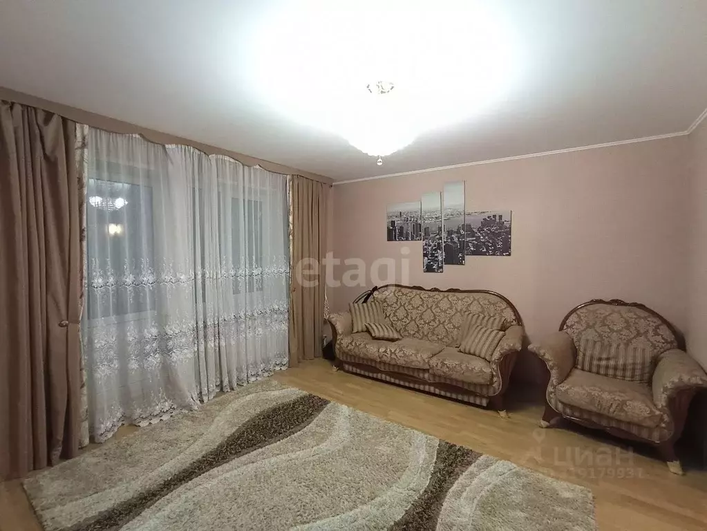3-к кв. Калужская область, Калуга ул. Суворова, 31 (68.6 м) - Фото 0