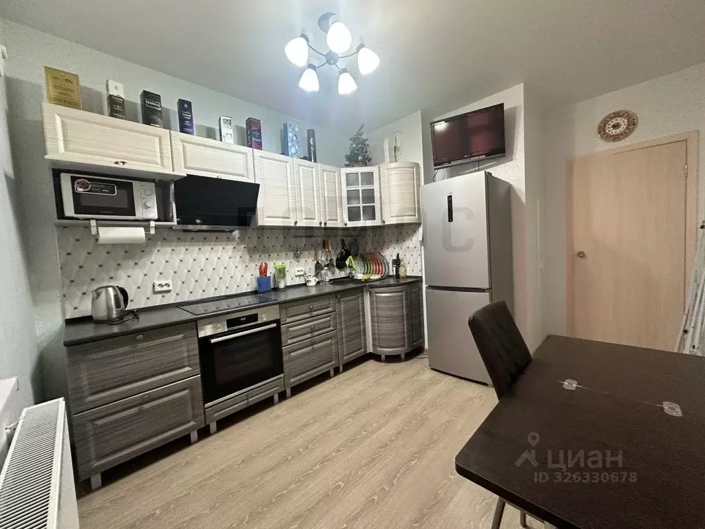 1-к кв. Свердловская область, Екатеринбург ул. Яскина, 10 (38.0 м) - Фото 1