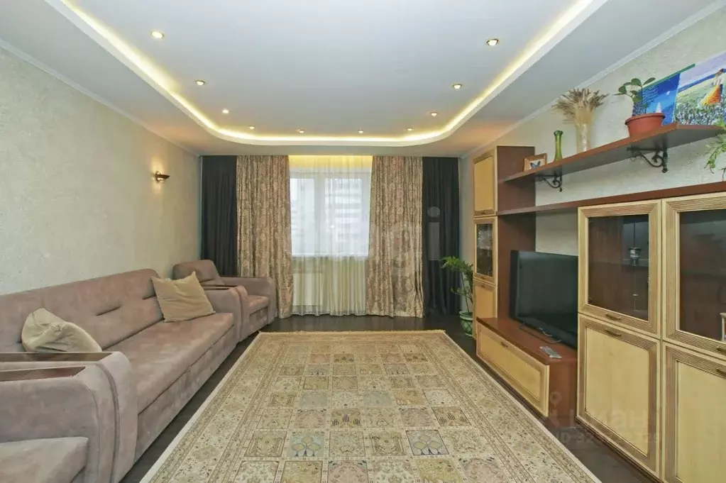 3-к кв. Омская область, Омск ул. Масленникова, 203/1 (110.7 м) - Фото 1