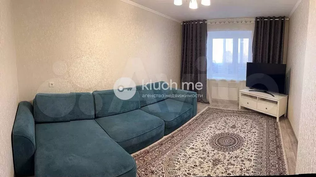 1-к. квартира, 40 м, 7/18 эт. - Фото 1