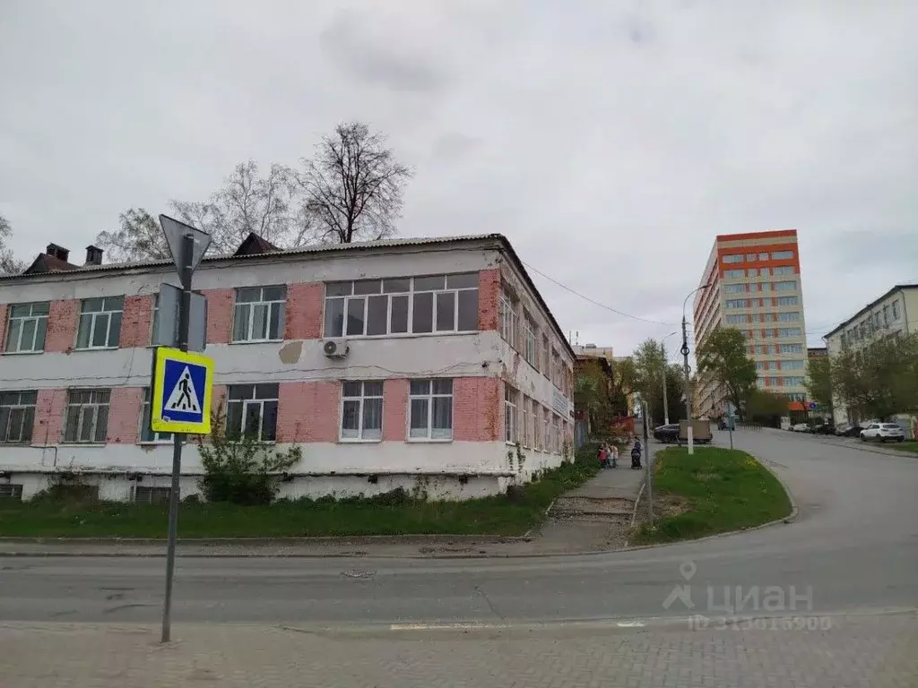 Офис в Удмуртия, Ижевск Милиционная ул., 14 (49 м) - Фото 2