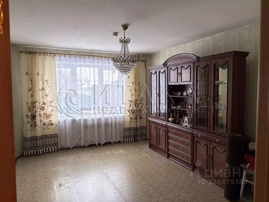 3-к кв. Ленинградская область, Лодейное поле ул. Володарского, 24 ... - Фото 1