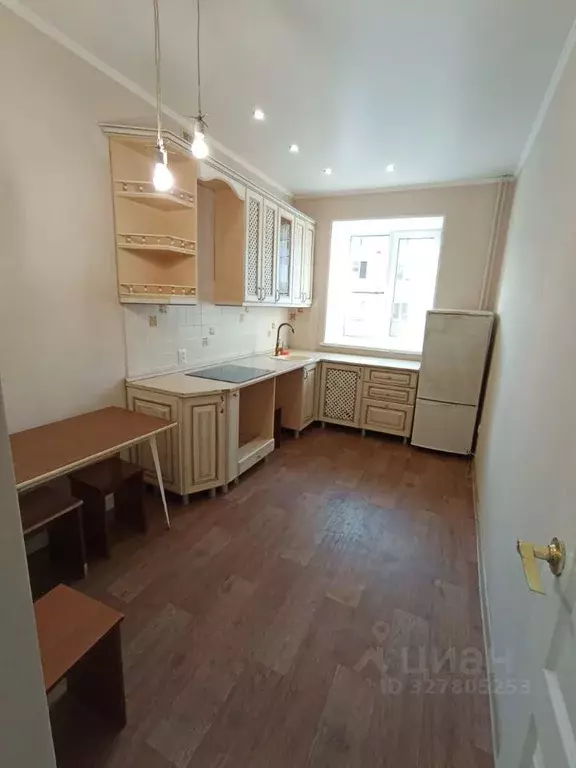 3-к кв. Хакасия, Черногорск ул. Калинина, 10 (70.4 м) - Фото 1