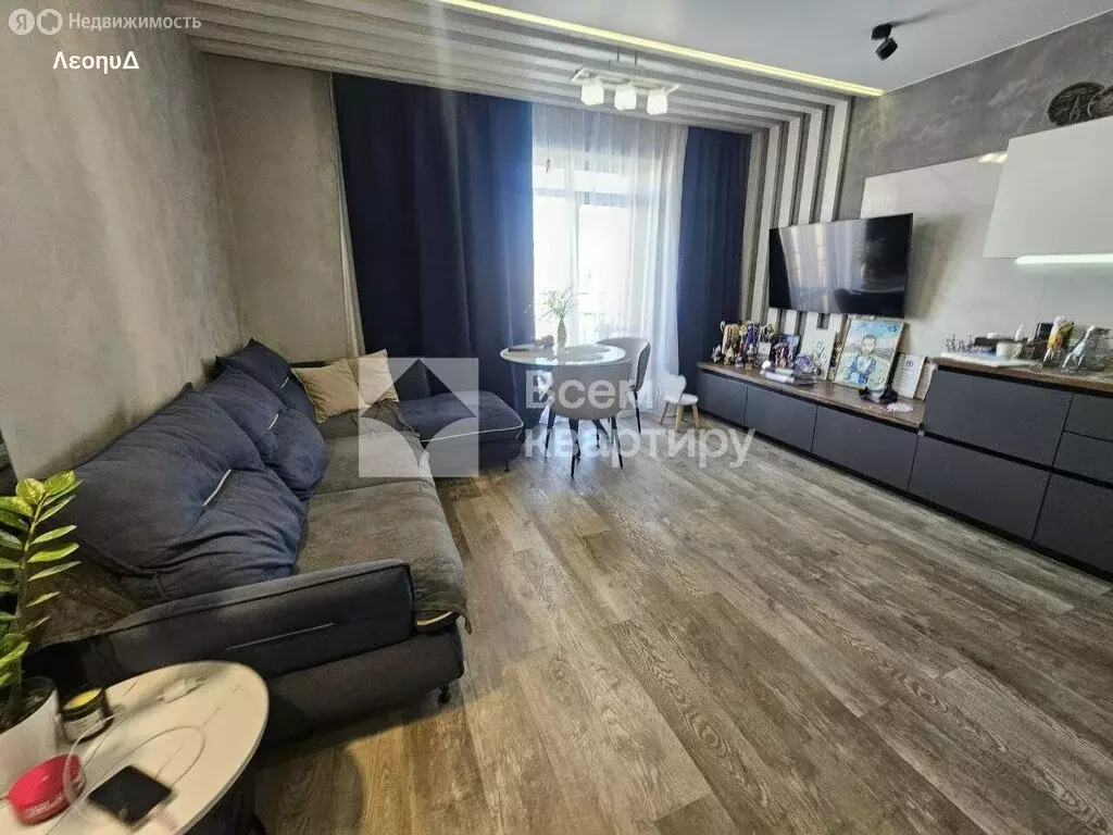 Квартира-студия: Новосибирск, Красный проспект, 313 (68 м) - Фото 0