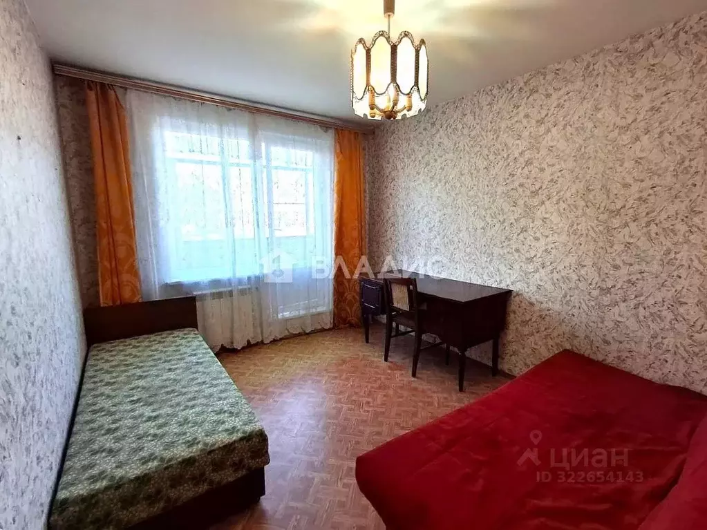 3-к кв. Калужская область, Калуга Гвардейская ул., 10 (64.7 м) - Фото 1