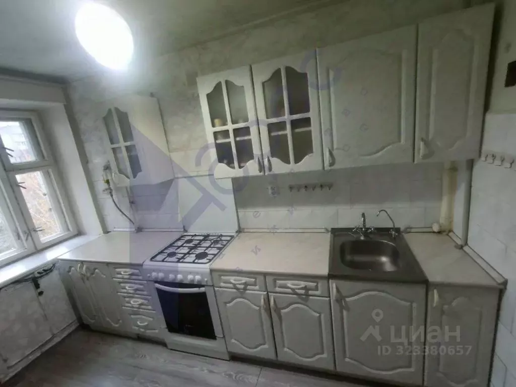 2-к кв. Нижегородская область, Нижний Новгород Путейская ул., 9 (49.6 ... - Фото 0