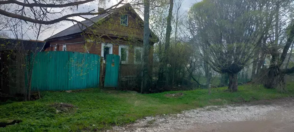 Дом в Новгородская область, Малая Вишера Красная ул., 27 (37 м) - Фото 0