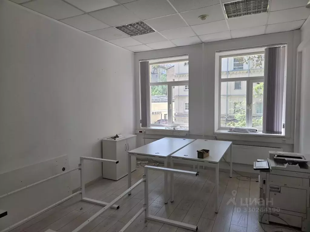 Офис в Москва Большая Садовая ул., 3С8 (20 м) - Фото 2