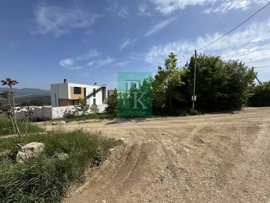 Участок в Севастополь ул. Летчика Кирсанова, 10Б (10.0 сот.) - Фото 1