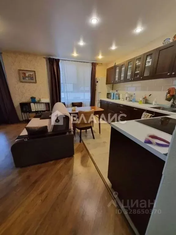 2-к кв. Московская область, Лобня Окружная ул., 11к3 (66.5 м) - Фото 1