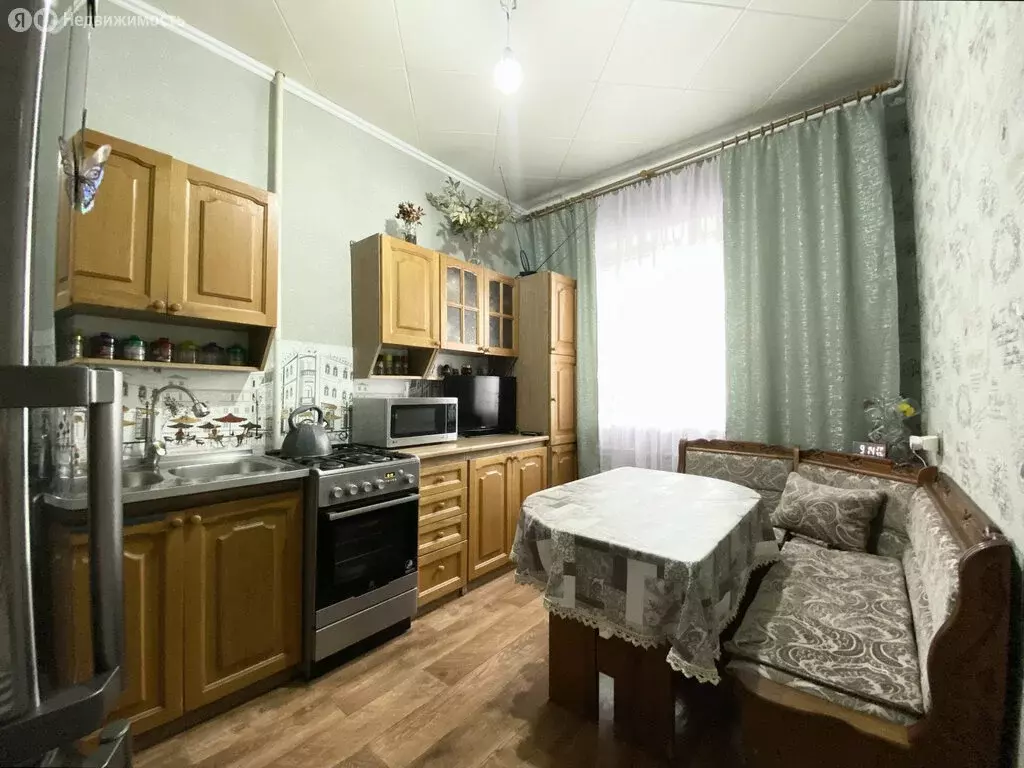 3-комнатная квартира: Астрахань, улица Сен-Симона, 42к2 (80.6 м) - Фото 2