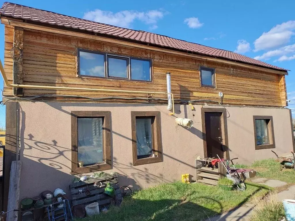 Дом в Саха (Якутия), Жатай городской округ, Жатай рп ул. Ленина (120 ... - Фото 1