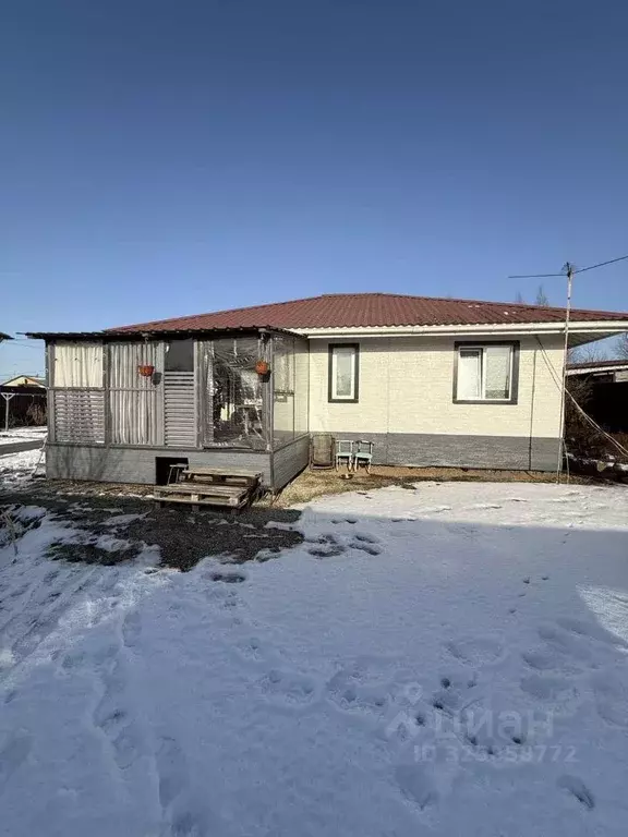 Дом в Приморский край, Уссурийский городской округ, с. Новоникольск ... - Фото 1