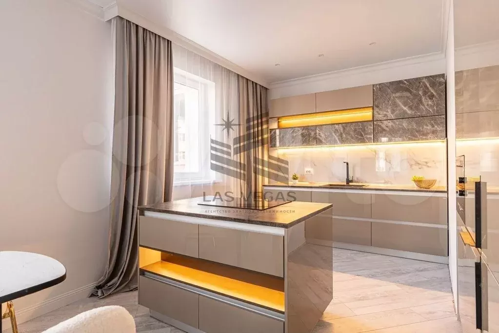 5-к. квартира, 180 м, 4/18 эт. - Фото 1