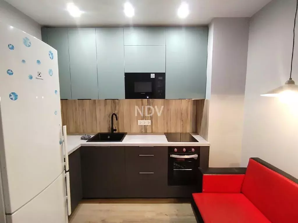 Продается 2-комнатная квартира - Фото 1