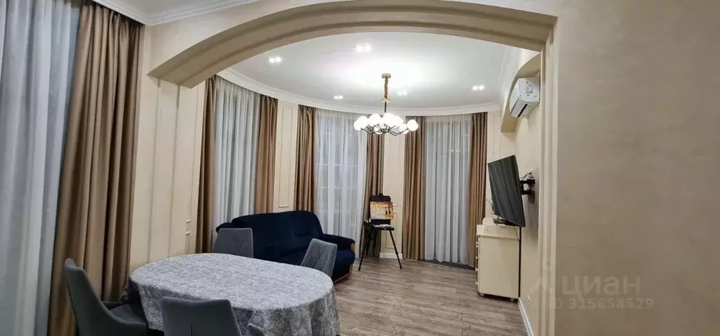 4-к кв. Крым, Ялта городской округ, Ливадия пгт ул. Виноградная, 6Е ... - Фото 1