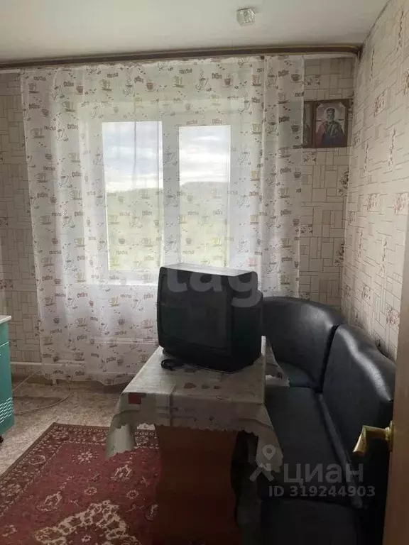 1-к кв. Кемеровская область, Прокопьевск Азовская ул., 12К3 (40.0 м) - Фото 1