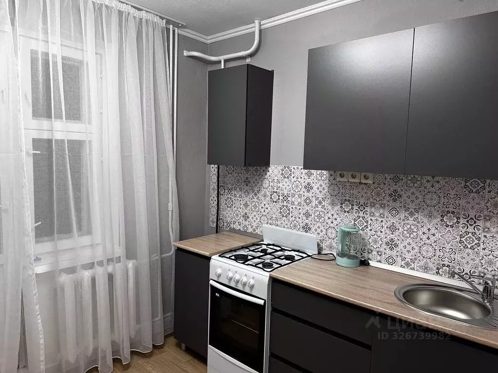 1-к кв. Псковская область, Псков ул. Майора Доставалова, 1 (40.0 м) - Фото 1