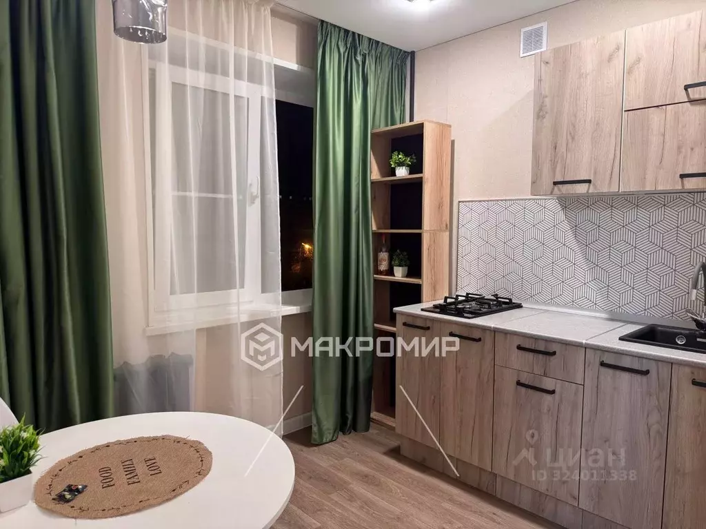 2-к кв. Челябинская область, Челябинск просп. Победы, 149 (46.2 м) - Фото 1