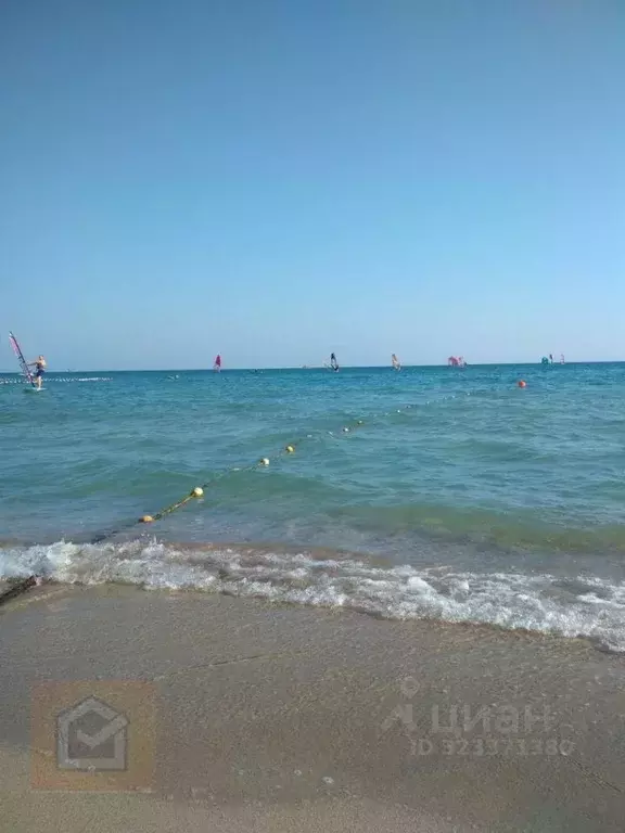 Дом в Крым, Сакский район, Штормовское с/пос, с. Крыловка ул. Садовая ... - Фото 2