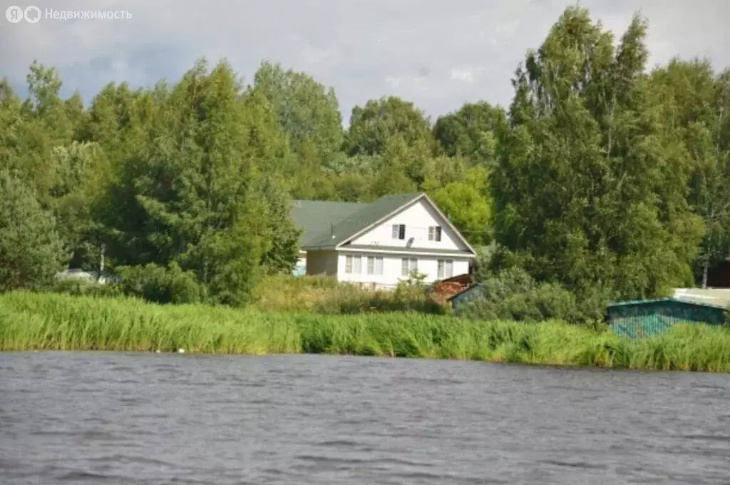 Дом в Тверская область, Калязинский муниципальный округ, деревня ... - Фото 1