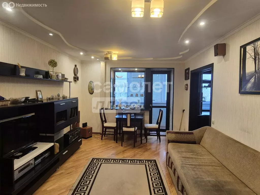 3-комнатная квартира: Ставрополь, улица Добролюбова, 19 (57.1 м) - Фото 1