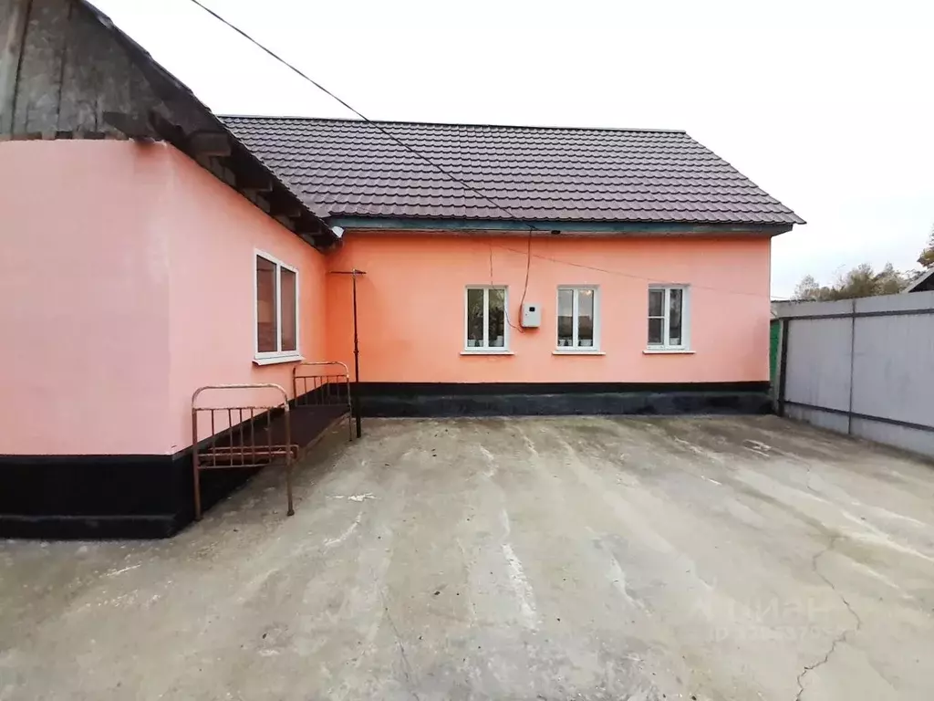 Дом в Рязанская область, Скопинский муниципальный округ, с. Ермолово ... - Фото 1