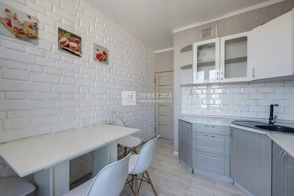 Продается 2-комнатная квартира - Фото 2