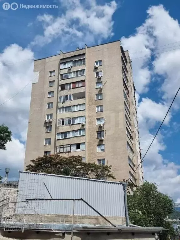 3-комнатная квартира: Ялта, Красноармейская улица, 36 (90 м) - Фото 1