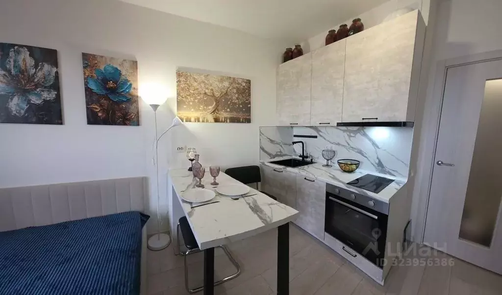 Студия Свердловская область, Екатеринбург ул. Зеленый Остров, 14 (21.7 ... - Фото 1