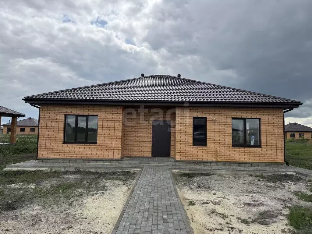 Дом в Белгородская область, Белгородский район, Тавровское с/пос, с. ... - Фото 1