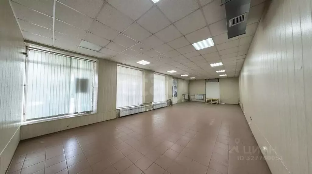 Помещение свободного назначения в Владимирская область, Ковров ул. ... - Фото 1