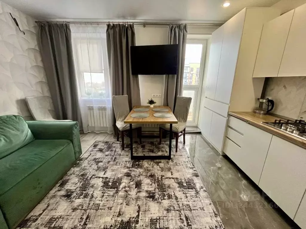 Студия Волгоградская область, Волгоград ул. Иссы Плиева, 6 (30.0 м) - Фото 1