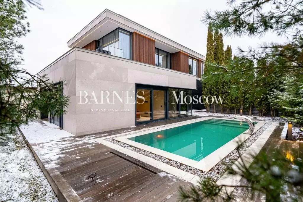 Дом в Одинцовский городской округ, село Усово (663 м) - Фото 1