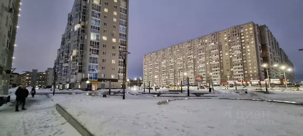 2-к кв. Ханты-Мансийский АО, Сургут ул. Крылова, 36 (80.8 м) - Фото 1