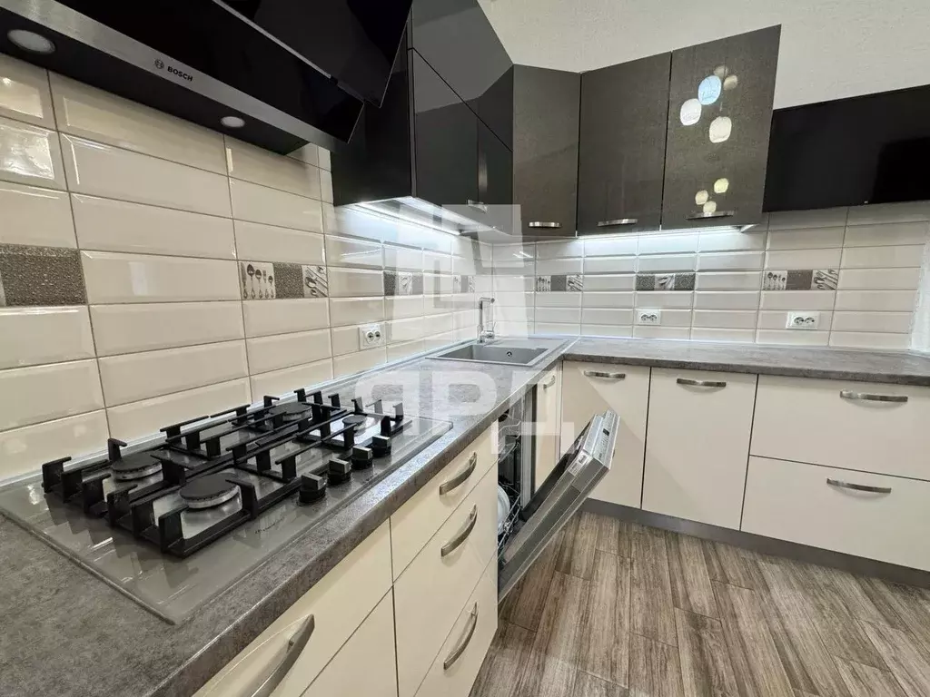 3-к кв. Ростовская область, Таганрог пер. 1-й Новый (75.6 м) - Фото 2