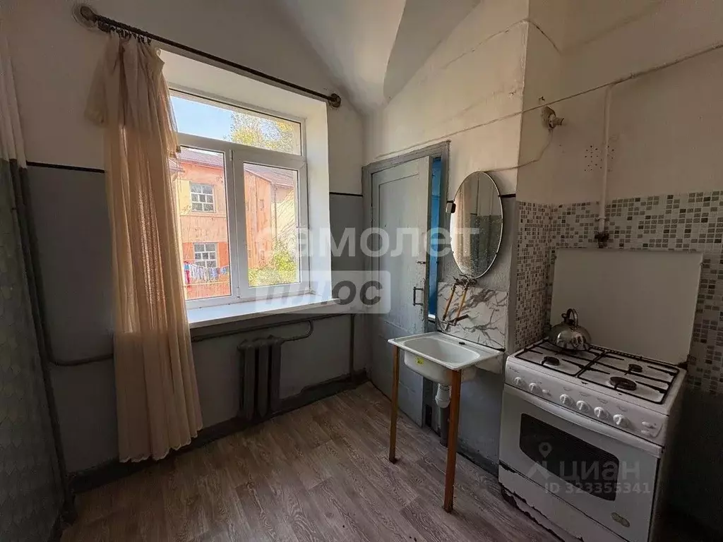 Комната Краснодарский край, Туапсе ул. Пушкина, 15 (29.5 м) - Фото 1