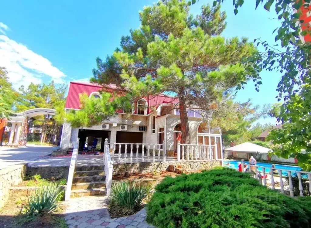 Дом в Краснодарский край, Геленджик Ейская ул., 4 (90 м) - Фото 1