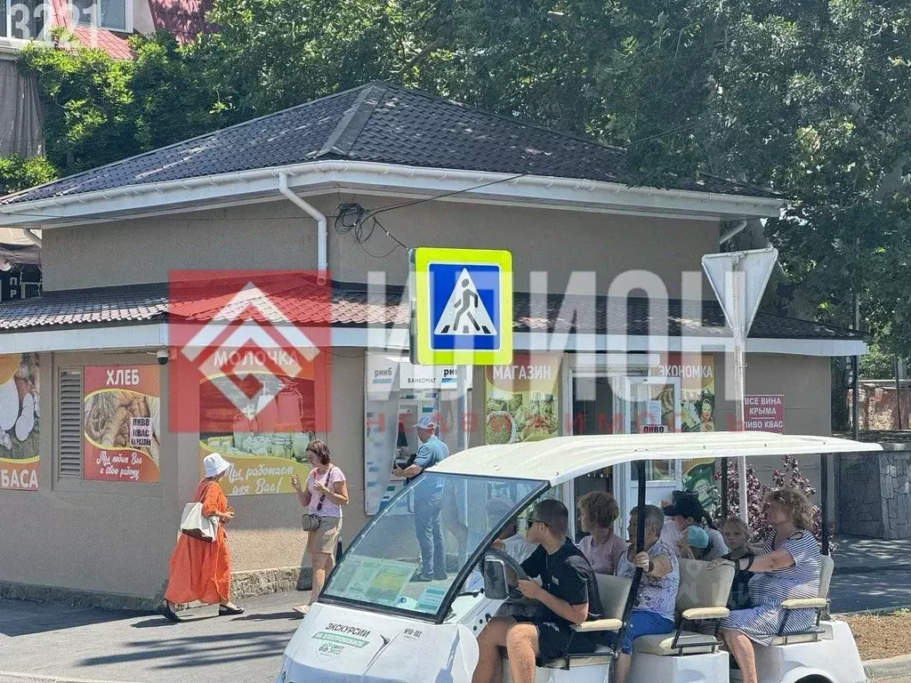 Торговая площадь в Крым, Феодосия ул. Горького, 9Б (73 м) - Фото 2