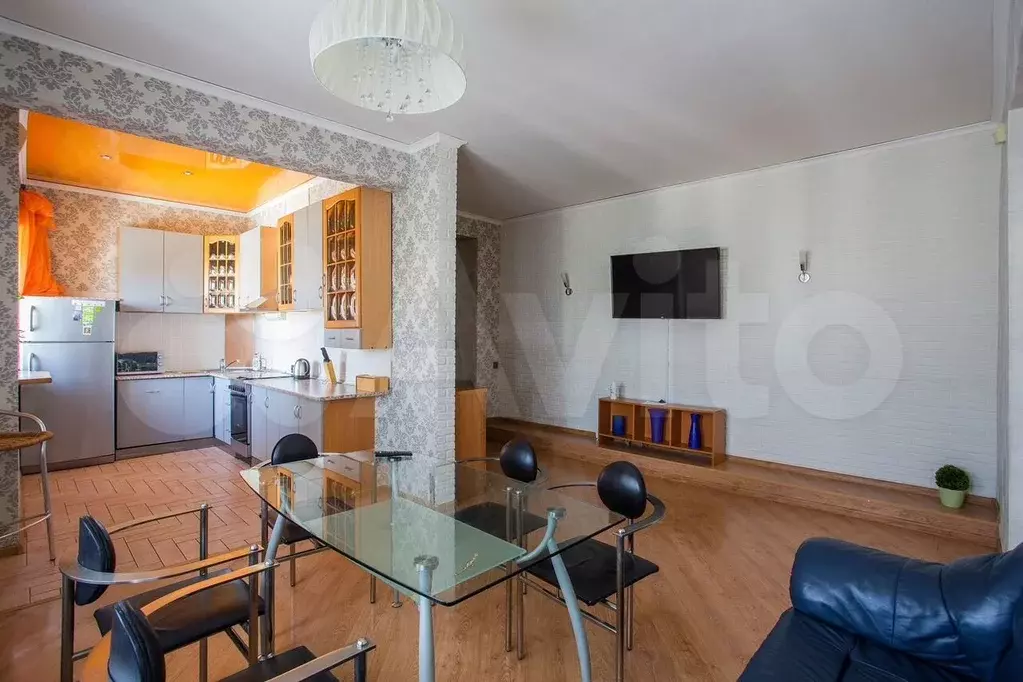 4-к. квартира, 90 м, 8/8 эт. - Фото 1